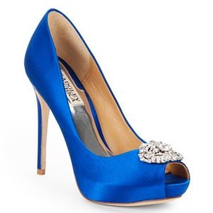 Badgley Mischka Blue Fawn Satin Pump Size 8